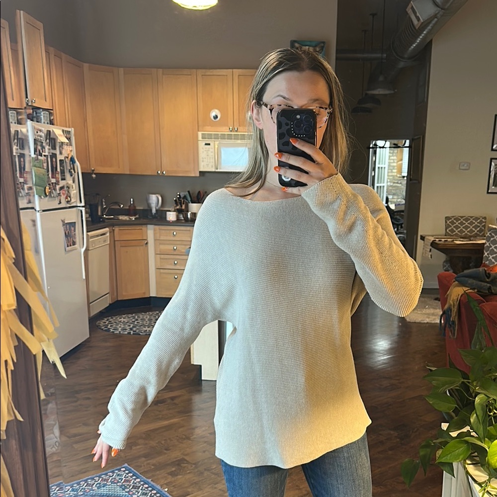 Women's Cream Sweater - Crew Neck